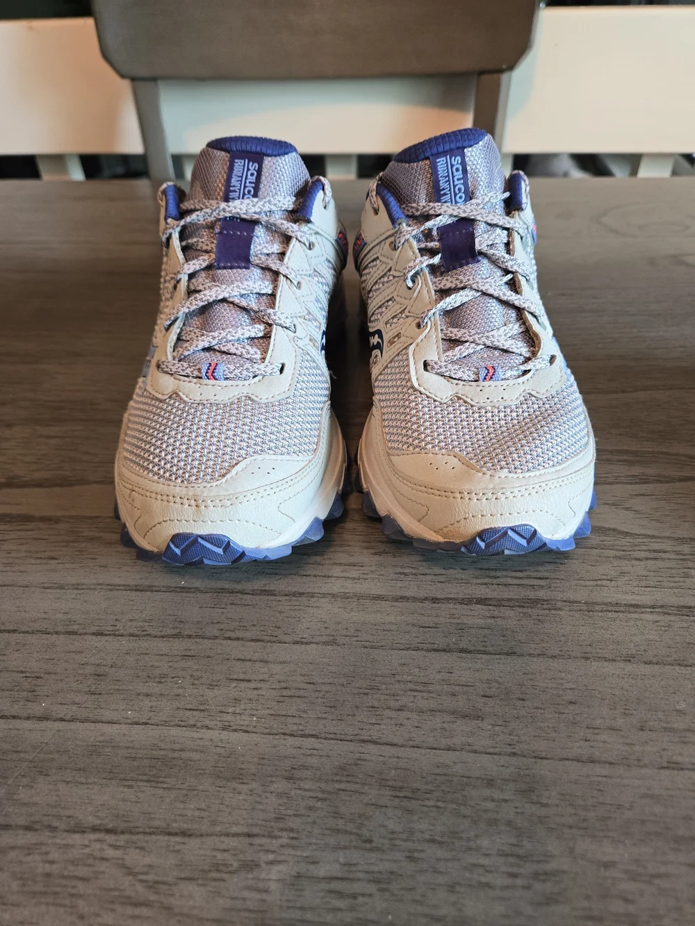 Saucony Women's Trail Running Shoes - Light Gray with Purple Accent